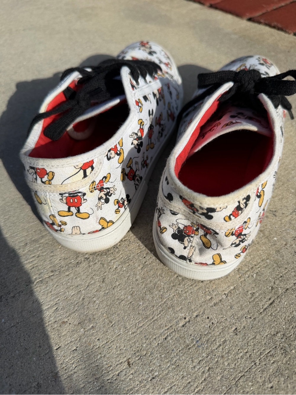 Disney Mickey Mouse Canvas Sneakers - White/Black/Red - Picture 3 of 5